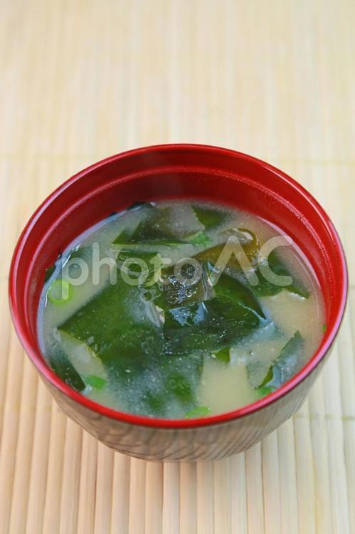 ワカメの味噌汁 味噌汁,わかめ,海藻の写真素材