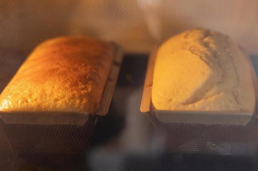 Cake baking in the oven, JPG Cake baking in the oven, JPG