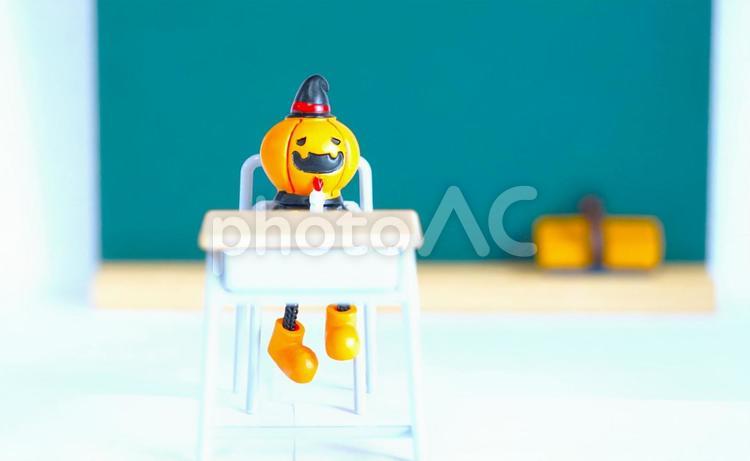 教室のハロウィン④ ハロウィン,教室,かぼちゃのお化けの写真素材