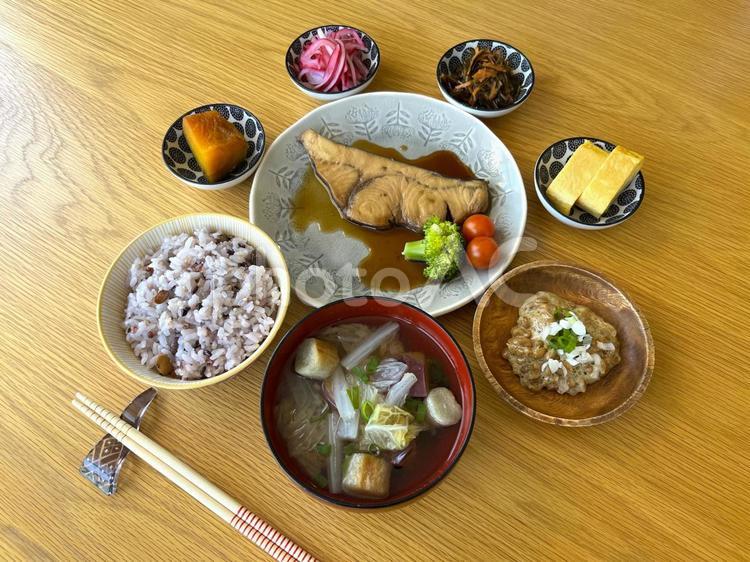 手作り料理・煮魚定食４ 煮魚,定食,和食の写真素材