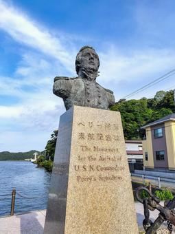 伊豆の下田港 ペリー艦隊来航記念碑 伊豆の下田港 ペリー艦隊来航記念碑の写真