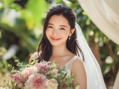 笑顔の花嫁(ガーデン挙式) 笑顔の花嫁(ガーデン挙式)の写真