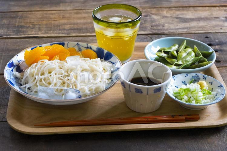 そうめんと枝豆 そうめん,夏の料理,麺の写真素材