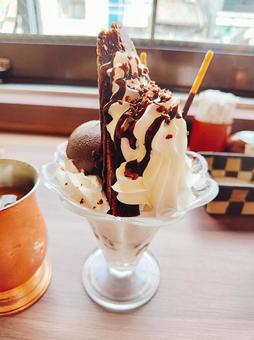 チョコパフェ パフェ,チョコ,アイスの写真素材