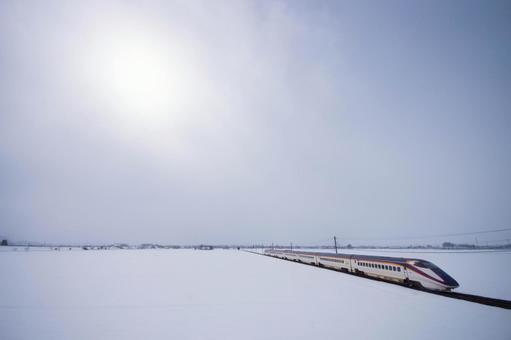 雪景色の山形新幹線 雪,冬,12月の写真素材