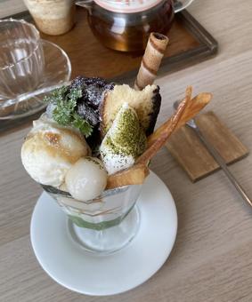 抹茶づくしの和風パフェ パフェ,プリン,デザートの写真素材