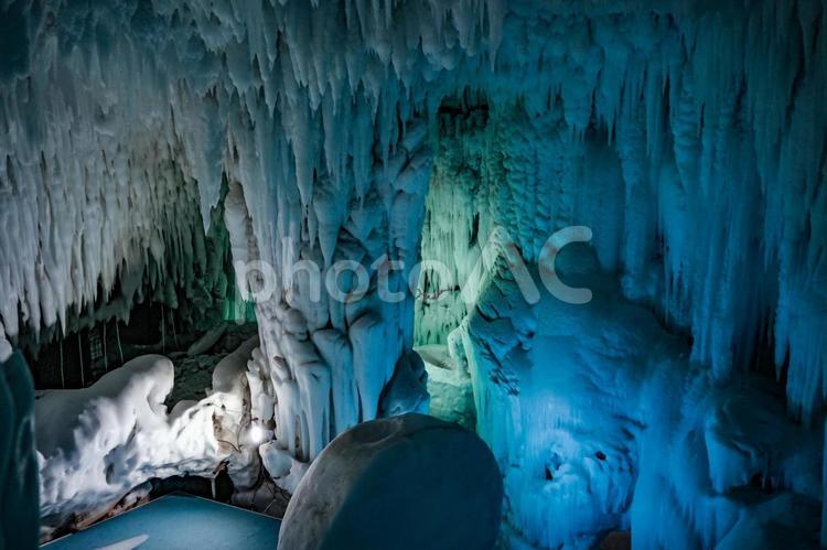 氷の洞窟のイメージ 氷,洞窟,氷の洞窟の写真素材