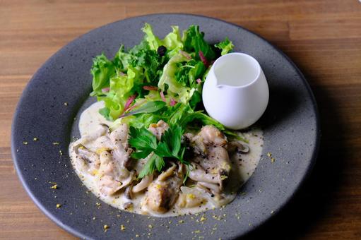 鶏肉のレモンクリーム煮 鶏肉のレモンクリーム煮の写真