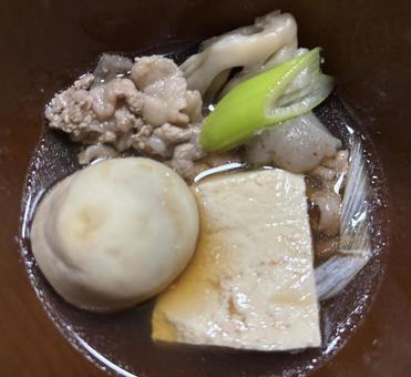 芋煮 芋煮 煮物,芋煮,牛肉の写真素材