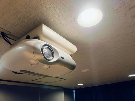 プロジェクター ライト,天井,電球の写真素材