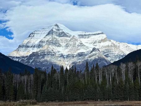マウントロブソン マウントロブソン,雪景色,山の写真素材
