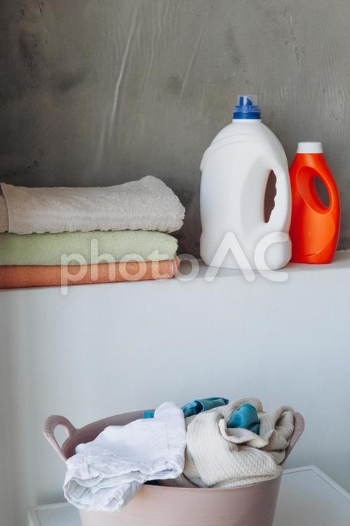 洗剤とタオルと洗濯物 タオル,洗剤,洗濯の写真素材