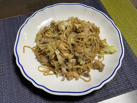 焼きそば 焼きそば 焼きそば,皿,陶器の写真素材