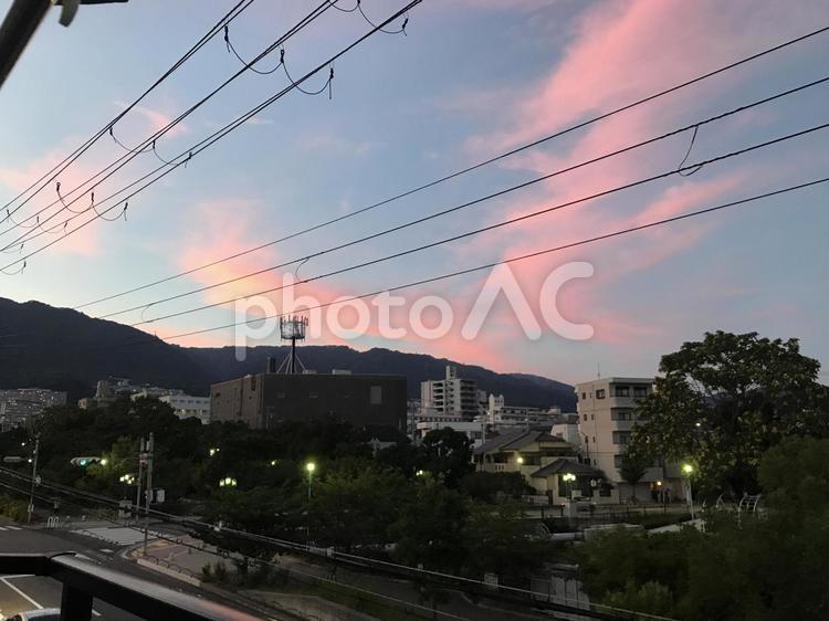 夏の夕暮れ 夕日,きれい,夕暮れの写真素材