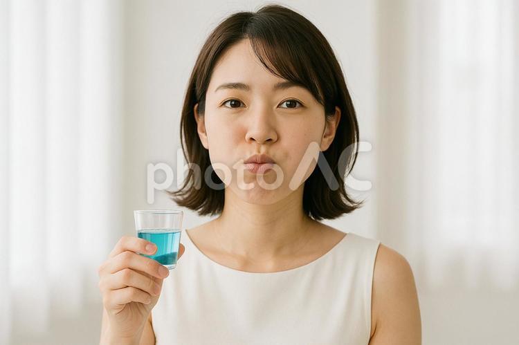 口臭・歯周病予防　マウスウォッシュ1 マウスウォッシュ,うがい薬,口臭の写真素材