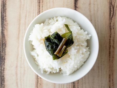 行者にんにく醤油漬け 行者にんにく醤油漬け 行者大蒜,行者にんにく,行者ニンニクの写真素材