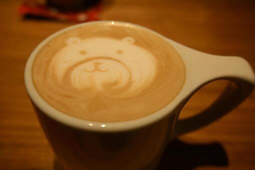 可愛いクマのラテアート コーヒー,ラテアート,カフェの写真素材