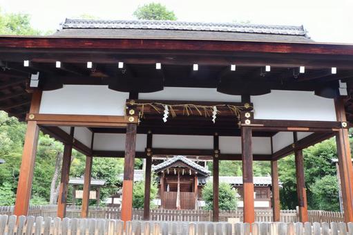 花園今宮神社 拝殿 花園今宮神社 拝殿の写真