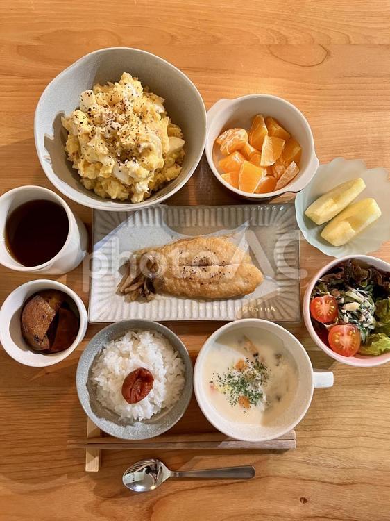 白身魚のレモンバターソテー定食 食事,ご飯,夜ごはんの写真素材