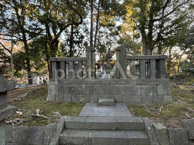 源氏山公園　日野俊基の墓 源氏山公園,日野俊基の墓,史跡の写真素材