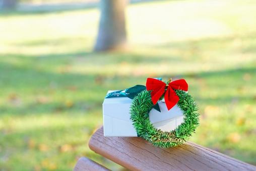 リース＆プレゼント① クリスマス,プレゼント,リースの写真素材