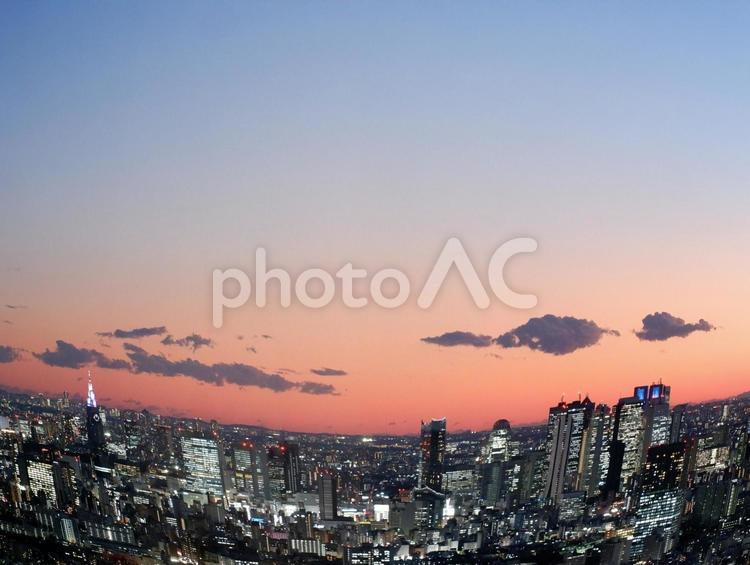夕暮れ時の街並み 街並み,夕暮れ,夜景の写真素材