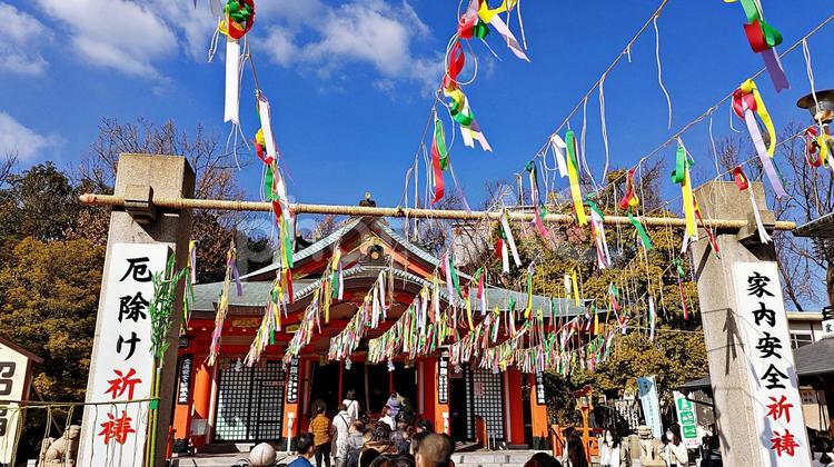 初詣風景　2023年　令和5年 初詣,神社,卯年の写真素材