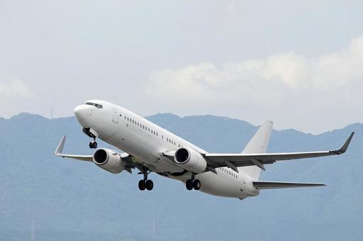 飛行機　ボーイング737 旅客機,航空機,エンジンの写真素材