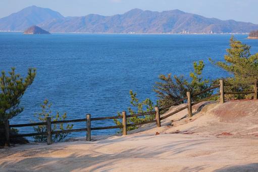 大久野島の風景 大久野島の風景 大久野島,崖,海の写真素材