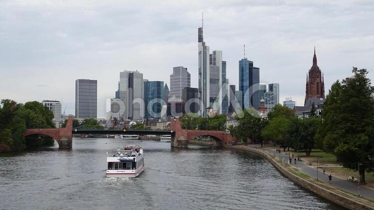 フランクフルト・アム・マイン フランクフルト,マイン川,ドイツの写真素材