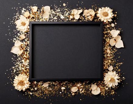 ドライフラワーのフレームの写真