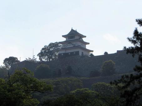 丸亀城 天守 丸亀城 天守 丸亀城,現存天守,高石垣の写真素材