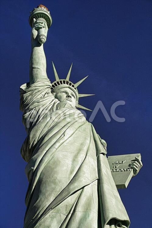 Statue of liberty アメリカ　自由の女神像　海外旅行 大統領選挙,コロナウイルス,nyダウの写真素材
