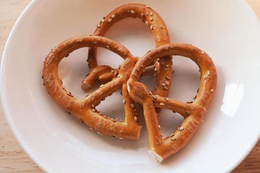 サクサクのプレッツェル プレッツェル,お菓子,スイーツの写真素材