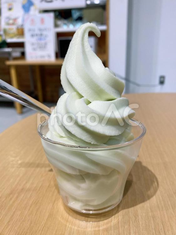 シャインマスカットのソフトクリーム ソフトクリーム,デザート,スイーツの写真素材