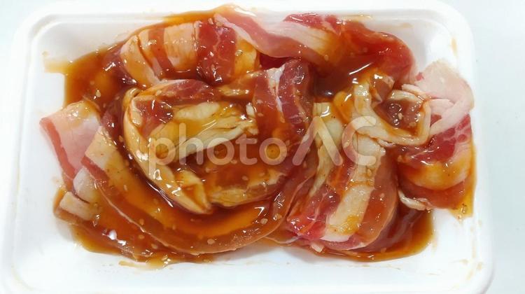牛焼き肉用切り落とし味付け 牛焼き肉用切り落とし味付け,牛肉,味付け食材の写真素材