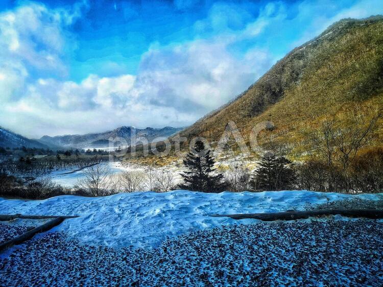 幻想的な赤城山の山並み　フリー素材無料素材イメージ 青空,雲,自然の写真素材