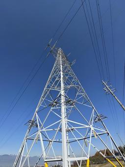 鉄塔 鉄塔,電力線,送電線の写真素材