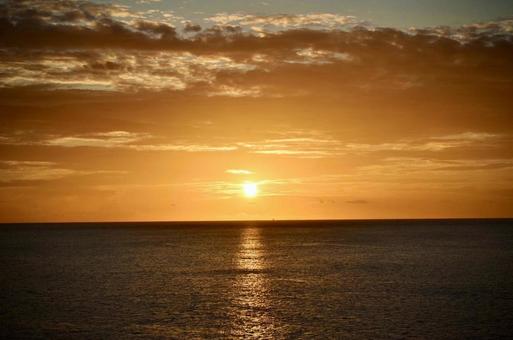 Sunset on the horizon, JPG Sunset on the horizon, JPG