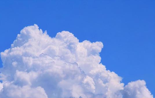 空画像・背景素材/夏の空雲・入道雲と青空 空画像・背景素材/夏の空雲・入道雲と青空の写真