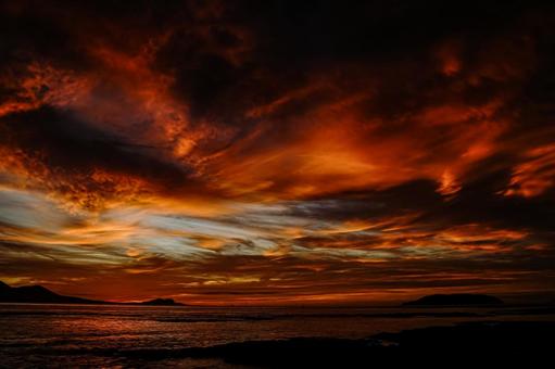<Goto> Fiery coastal scenery at dawn, JPG