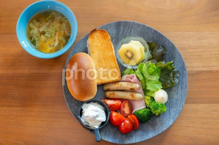 食事バランスの良いモーニングセット 料理,食べ物,食事の写真素材