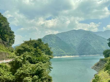 2025年夏の東京奥多摩湖 2025年夏の東京奥多摩湖 奥多摩湖,奥多摩町,ダム湖の写真素材