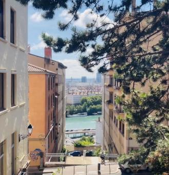 パリの坂道 フランス,パリ,ヨーロッパの写真素材
