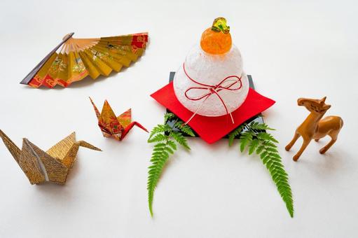 華やかな背景の鏡もち 華やかな背景の鏡もち 鏡餅,お正月,鏡もちの写真素材