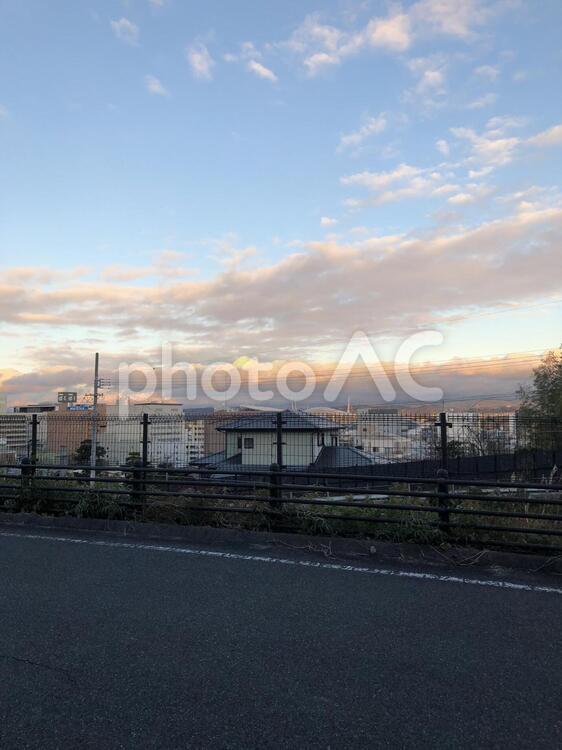 街の夕暮れ 夕焼け,街の夕暮れ,夕暮れ時の写真素材