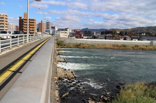 盛岡市内の散策　その１７ 明治橋,橋,川の写真素材