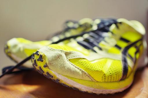 跑鞋健美、肌肉、卡路里、肥大、訓練、代謝綜合徵脂肪脂肪飲食生活環境反彈 跑鞋健美、肌肉、卡路里、肥大、訓練、代謝綜合徵脂肪脂肪飲食生活環境反彈