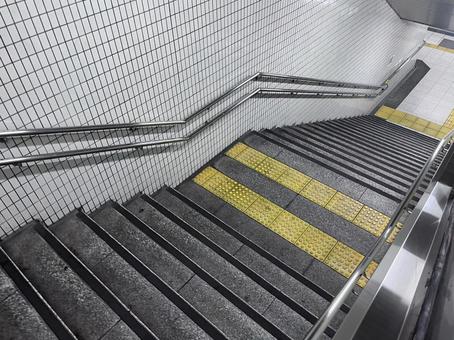 地下鉄の階段 階段,上り,地下鉄の写真素材