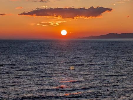 癒しの夕日 夕日,西伊豆,戸田の写真素材